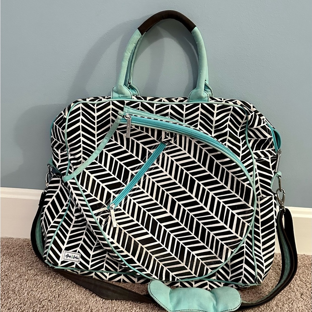 Ame & Lulu canvas tennis bag. Previously owned